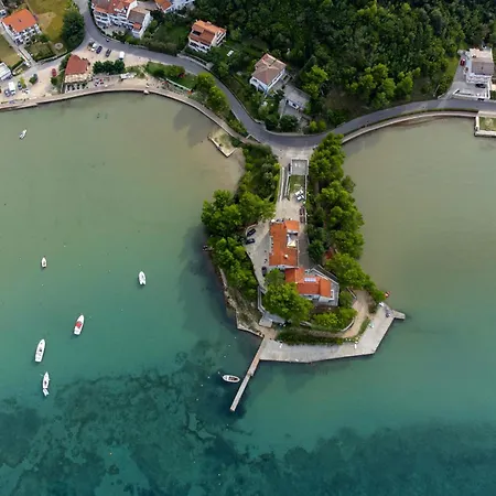 Apartament With Parking Space Supetarska Draga - Donja, Rab - 25686